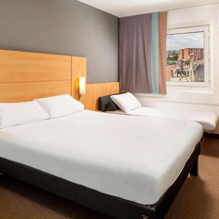 Ibis London Thurrock M25 Grays Buitenkant foto