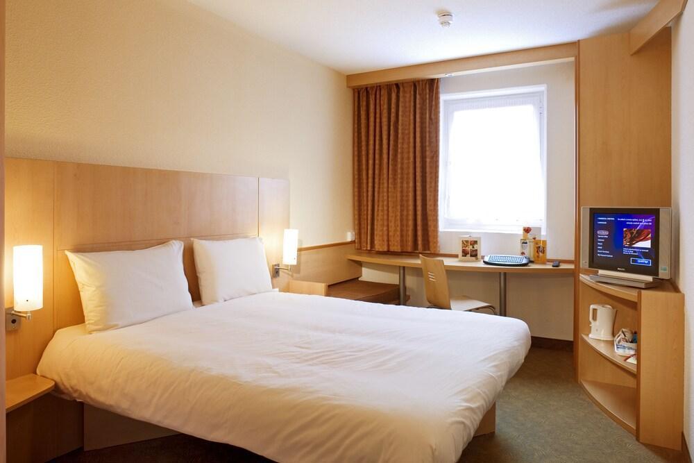 Ibis London Thurrock M25 Grays Buitenkant foto